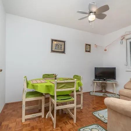 Radja Apartamento *